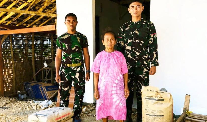 Salah satu penerima manfaat adalah Wagini (70), warga RT 010 RW 004, Dusun Krisik, Desa Kesongo, Kecamatan Kedungadem. Rumah yang sebelumnya mengalami banyak kerusakan kini tengah direnovasi menjadi hunian yang lebih aman, sehat, dan nyaman.