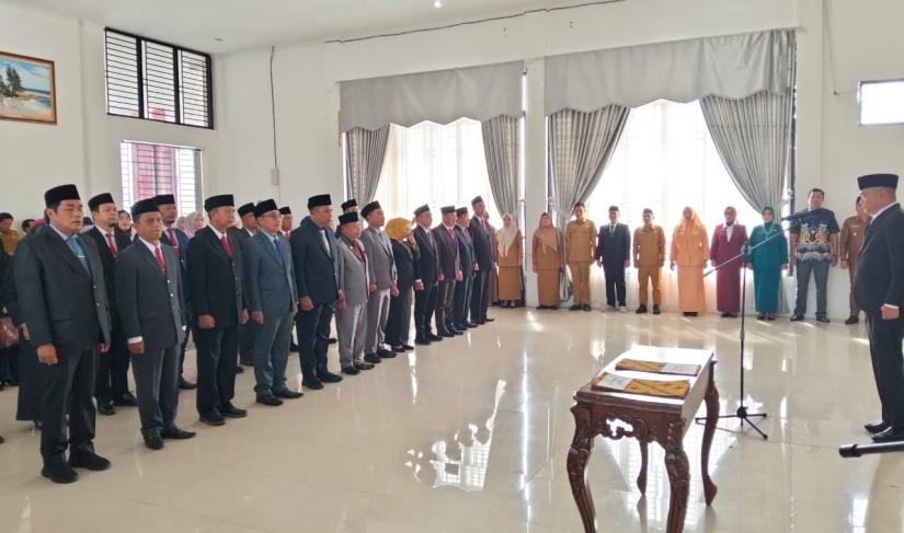 Mutasi dan rotasi pejabat eselon II di lingkungan Pemkab Bengkulu Tengah, Senin (5/1/2026).