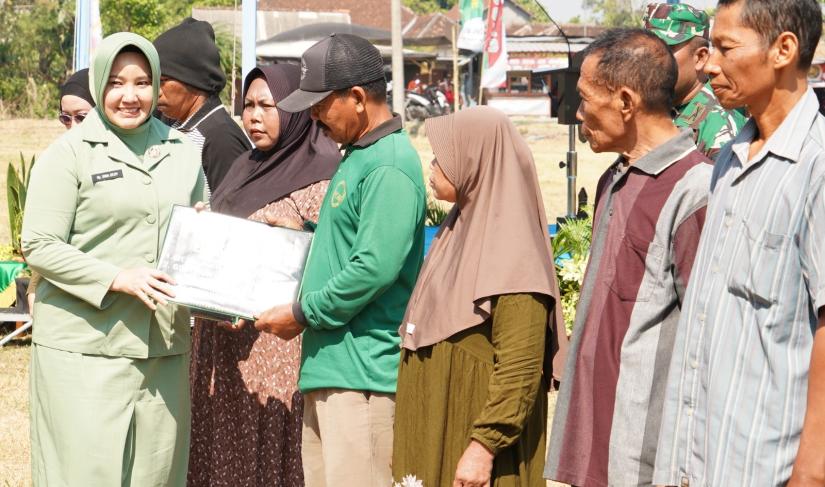 Komandan Satgas TMMD ke-129 Kodim 0813 Bojonegoro, Letkol Inf Dedy Dwi Wijayanto, mengapresiasi dukungan yang diberikan Persit selama pelaksanaan program berlangsung