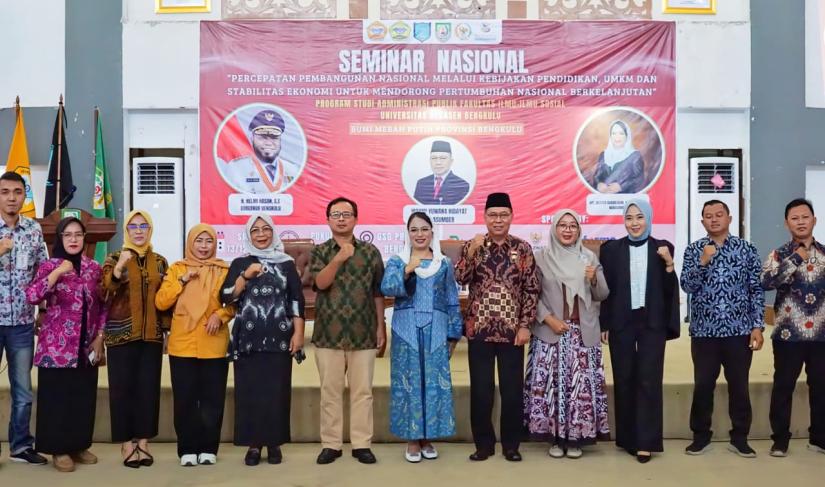 Anggota DPD RI Daerah Pemilihan Provinsi Bengkulu, Apt. Destita Khairilisani, S.Farm., M.S.M., melaksanakan kegiatan reses ke-3 Masa Sidang II Tahun Sidang 2025–2026 bersama akademisi dan mahasiswa Fakultas Ekonomi se-Provinsi Bengkulu, Sabtu pagi (13/12/2025).
