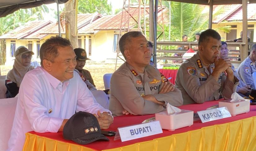 Kegiatan Penanaman Jagung Serentak Kuartal 1 tahun 2026 yang dilaksanakan oleh Polres Kabupaten Bengkulu Tengah di halaman Polsek Pondok Kelapa, Kabupaten Bengkulu Tengah, Sabtu (07/03/2026). 