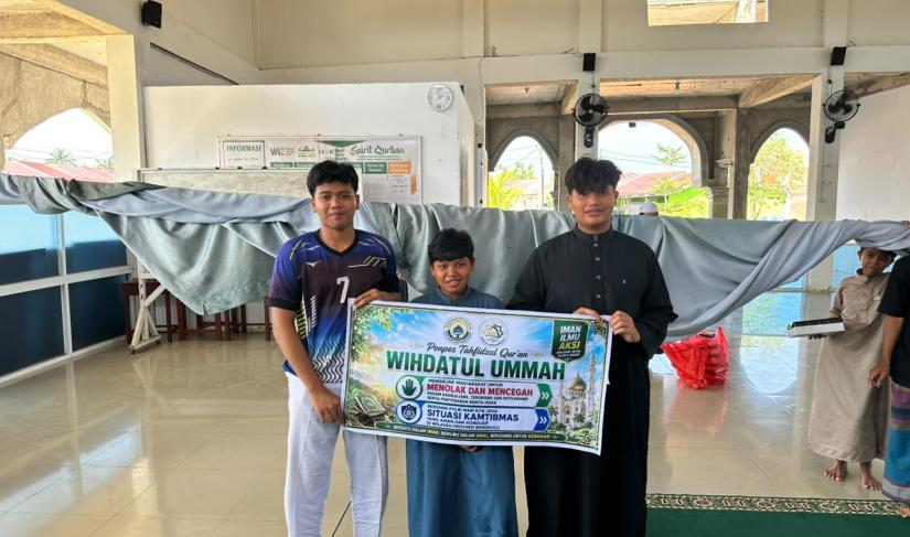 Perwakilan santri Ponpes Tahfidzul Qur’an Wihdatul Ummah Bengkulu
