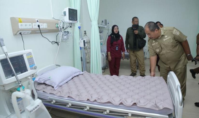 Bupati Asahan Taufik Zainal Abidin Siregar, S.Sos, M.Si meresmikan gedung baru RSU Permata Hati Kisaran yang berlokasi di Jalan Ir. Juanda No. 21, Kelurahan Karang Anyer, Kecamatan Kota Kisaran Timur, Senin (09/02/2026).