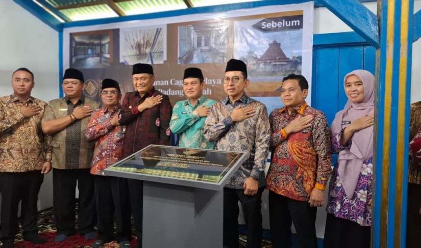 Peresmian pemugaran Masjid Padang Betuah Bengkulu Tengah, Kamis siang (26/2).
