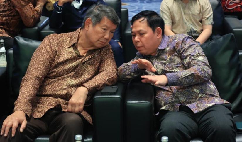 Sultan B. Najamudin saat bersama Hashim Sujono Djojohadikusumo