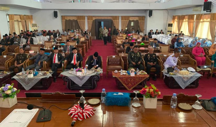 Rapat Paripurna Istimewa mendengarkan Pidato Presiden RI dalam rangka peringatan Hari Ulang Tarapat Paripurna Istimewa mendengarkan Pidato Presiden RI dalam rangka peringatan Hari Ulang Tahun ( HUT) RI yang ke-81hun ( HUT) RI yang ke-81