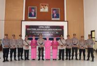 Kapolres Kaur AKBP Eko Budiman, memimpin upacara serah terima jabatan (Sertijab) Kasatlantas Polres Kaur dari Iptu Jangkung Riyanto kepada Iptu Sasi Raharto di aula Mako Polres Kaur pada Senin 28 Agustus 2023.