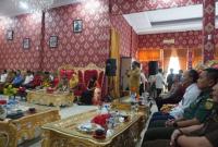 Bupati bersma jajaran Pemkab Bengkulu Utara di ruang rapat 