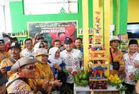 Tampak Gubernur Bengkulu Hadiri pembukaan Pekan Nasional (Penas) Kelompok Tani Nelayan Andalan (KTNA) ke XVI di Kota Padang Sumatera Barat