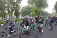 Warga Surabaya Gowes Perubahan bersama Relawan Anies, Minggu (27/8/23).