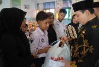 Pemkot Bengkulu Salurkan Bantuan Program GPS.