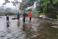 Pencarian korban hilang.