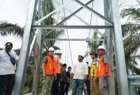 Jembatan gantung permudah pengangkutan hasil pertanian