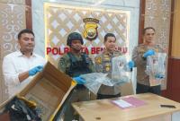 Konferensi pers temuan barang mencurigakan di Kota Bengkulu, Senin (28/8/23).