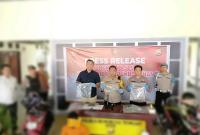 Konferensi pers pengungkapan kasus pembunuhan di Liku Sembilan Bengkulu Tengah, Sabtu (18/11/23).