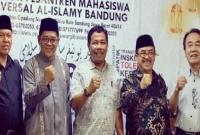 kOMISI II DPRD Bengkulu Foto Bersama Saat Kunker di Pesantren Bandung