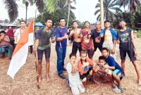 Jonaidi SP saat Bersama Anak Anak Lomba 17 Agustus 2023