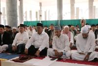 Pemkab Mukomuko Solat Idul Fitri di Masjid Agung