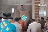  Konsisten menjalankan program inovasi Shalat Jumat Bareng Polisi, Kabag SDM Polres Kepahiang Kompol M Nurdai, S.Pd, M.Pd, hari ini Jumat (31/03) 