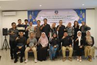  Kadis Kominfo Provinsi Bengkulu, Moh. Redwhan Arif, yang juga merupakan Dewan Pembina IPSA Provinsi Bengkulu, saat membuka Rapat Kerja (Raker) DPD IPSA Provinsi Bengkulu, Kamis (6/4/2023) di Hotel Amaris, Kota Bengkulu.