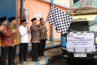  Pemerintah Provinsi Bengkulu bekerja sama dengan Badan Urusan Logistik (Bulog) menyalurkan 1.697,44 ton beras ke seluruh Kabupaten/Kota di Provinsi Bengkulu, Kamis 6 April 2022/oki) 