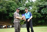  Lomba menembak dalam rangka Hari Bhayangkara ke 77 tahun 2023 yang berlangsung di Korps BRIMOB Polda Bengkulu, Jum'at (16/06/2023). 