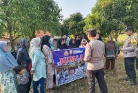 Polsek Padang Jaya Polres Bengkulu Utara mendengar langsung curhat warga, Jumat (16/06/23).
