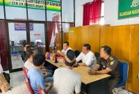 Serah terima berkas, barang bukti dan 5 tersangka dari Penyidik Subdit Jatanras Ditreskrimum Polda ke JPU Kejari Bengkulu, Kamis( 22/6/2023).