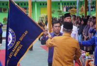 Gubernur Bengkulu bersama Waka I DPRD Bu melaksanakan pengukuhan pengurus sans sekolah