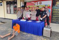 Kasus rudapaksa  terhadap anak di bawah umur kembali terjadi di wilayah Kabupaten Seluma. Aksi bejat kali ini dilakukan  seorang ayah yang tega melakukan aksi tersebut terhadap anak kandungnya sendiri yang masih berusia 3,5 tahun.