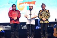 Walikota Helmi Hasan Tengah, Kiri Wakil Walikota Dedy Wahyudi dan Kanan Sekda Kota  Arif Gunadi Foto.Dok