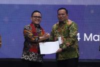 Bupati Seluma terima Surat Keputusan Menpan-RB tentang Persetujuan Prinsip Kebutuhan Pegawai ASN di lingkungan instansi pemerintah.