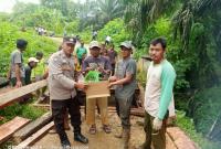 Polres Manje Bantu Masyarakat 