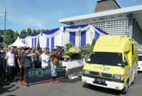 Gubernur Bengkulu melepas acara Kick Off Semarak Rupiah Ramadhan dan Berkah Idul Fitri (SERAMBI 2024) di halaman parkir kantornya pada hari Senin (18/3). 