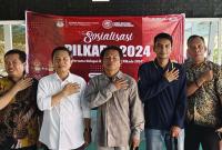 Garda Rafflesia menggelar sosialisasi terkait Pemilihan Kepala Daerah (Pilkada) serentak yang bekerja sama dengan Komisi Pemilihan Umum (KPU) Provinsi Bengkulu. Acara berlangsung di Seluma Part Center, Senin (28/10/2024).