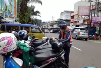 Parkir Kendaraan Roda Dua