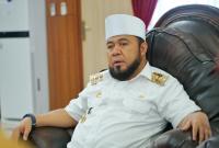Gubernur Bengkulu H. Helmi Hasan, SE