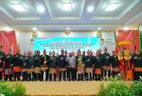 mengukuhkan kepengurusan Ikatan Keluarga Jang Pat Petulai (IKJPP) periode 2025-2030, di Balai Raya Semarak Bengkulu, Sabtu (27/4).