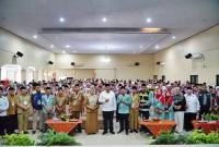 Mian melepas  Jamaah Calon Haji (JCH) Kloter II Bengkulu yang tergabung dalam Kloter III Embarkasi Padang pada Selasa (6/5).