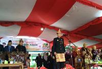 Pemerintah Daerah (Pemda) Kabupaten Kaur menggelar upacara perayaan Hari Jadi ke-22 Kabupaten Kaur pada Jumat (23/5/25) di Lapangan Merdeka Bintuhan. Upacara ini dihadiri oleh Bupati Kaur.