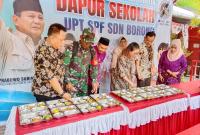Pelaksanaan konsep Dapur Sekolah Makan Bergizi Gratis (MBG) mencerminkan semangat gotong- royong,  solidaritas, dan kebersamaan antara guru dan orangtua untuk kebaikan anak-anak didik mereka. 