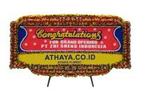 Karangan bunga Athaya.