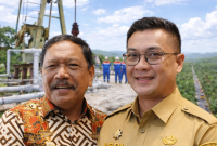Wakil Gubernur bengkulu, Mian (kiri)