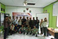 Satpol PP foto bersama setelah memberikan pembinaan pada Satlinmas, Kamis (2/7/2026). (Oye/PenaRafflesia.Com)