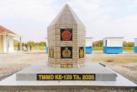 Tugu TMMD ke-129 Kodim 0813/Bojonegoro yang telah selesai dibangun di kawasan Rest Area Terpadu Desa Kesongo, Kecamatan Kedungadem, Kabupaten Bojonegoro, Selasa (11/8/2026). Foto: Deni Flamboyan/Sumber TMMD Bojonegoro