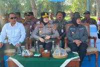 Ketua DPRD Kabupaten Bojonegoro H. Abdullah Umar, S.Pd., memberikan apresiasi terhadap pelaksanaan TMMD ke-129 Tahun 2026 di Desa Kesongo, Kecamatan Kedungadem, serta mengajak masyarakat menjaga hasil pembangunan dan mempertahankan semangat gotong royong.