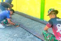 Semangat membangun kemanunggalan TNI-Rakyat terlihat jelas di Desa Kesongo, Kecamatan Kedungadem, Kabupaten Bojonegoro Jawa Timur, pada Jum’at (24/7/2026).