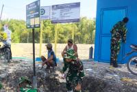 Di lokasi pekerjaan, personel Satgas TMMD bersama masyarakat tampak bergotong royong menyelesaikan setiap tahapan pembangunan. Kolaborasi antara TNI dan warga menjadi kekuatan utama agar proyek dapat diselesaikan tepat waktu dengan hasil yang optimal.