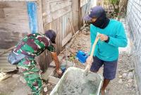 Salah satu sasaran fisik yang saat ini dikerjakan adalah pemasangan jaringan distribusi air bersih di Dusun Bekatul, Desa Kesongo, Kecamatan Kedungadem, Jumat (31/7/2026).