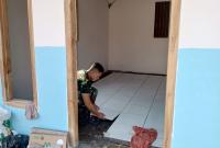 Salah satu rumah yang kini memasuki tahap penyelesaian adalah milik Ibu Tini (50), warga Dusun Kedungpandan RT 021 RW 009, Desa Kesongo, Kecamatan Kedungadem, Kabupaten Bojonegoro, Sabtu (1/8/2026).